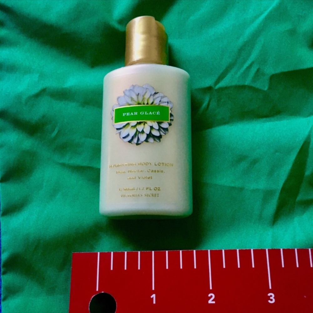TRAVEL SIZE Victoria’s Secret Pear Glacé Body Lotion HTF